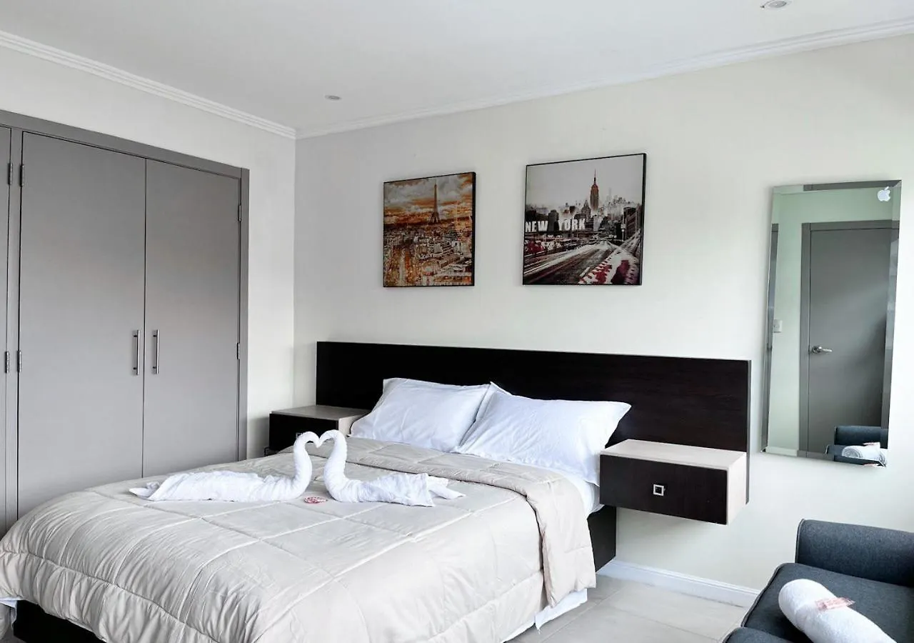 Suite Elegante Con Piscina Y Jacuzzi - Riverfront 2 Guayaquil Apartmán