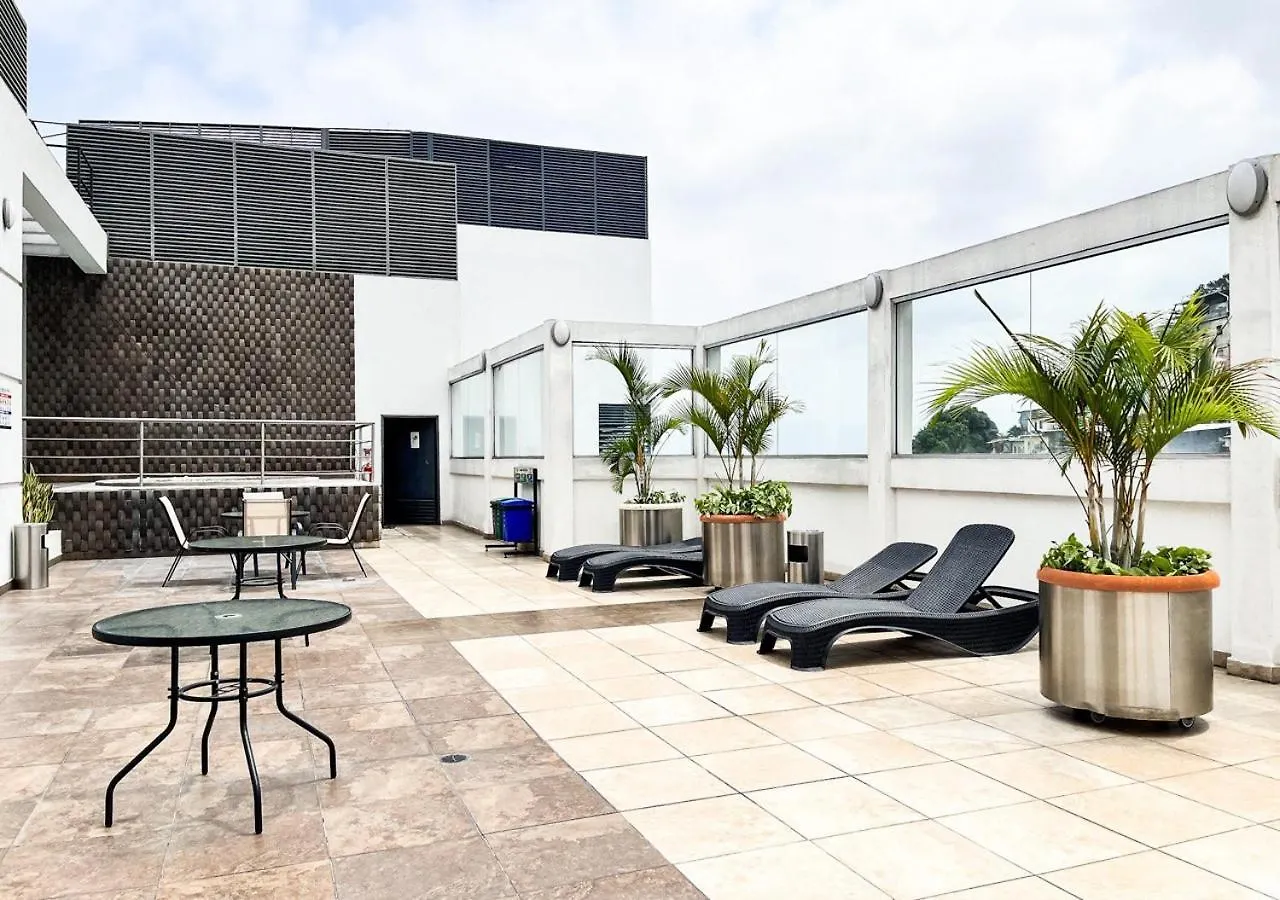 Suite Elegante Con Piscina Y Jacuzzi - Riverfront 2 Guayaquil Apartmán