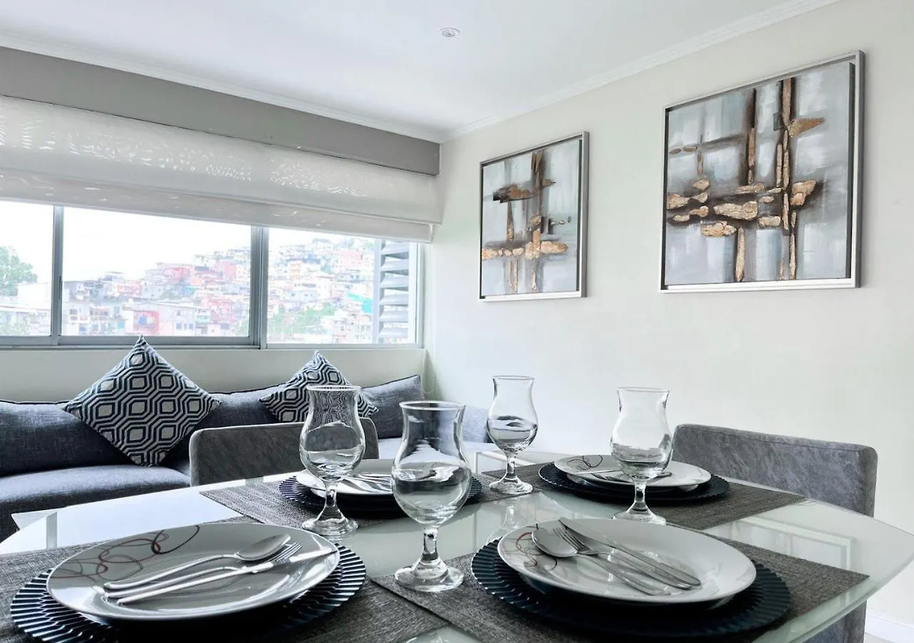 Suite Elegante Con Piscina Y Jacuzzi - Riverfront 2 Guayaquil 0*,  Ekvádor